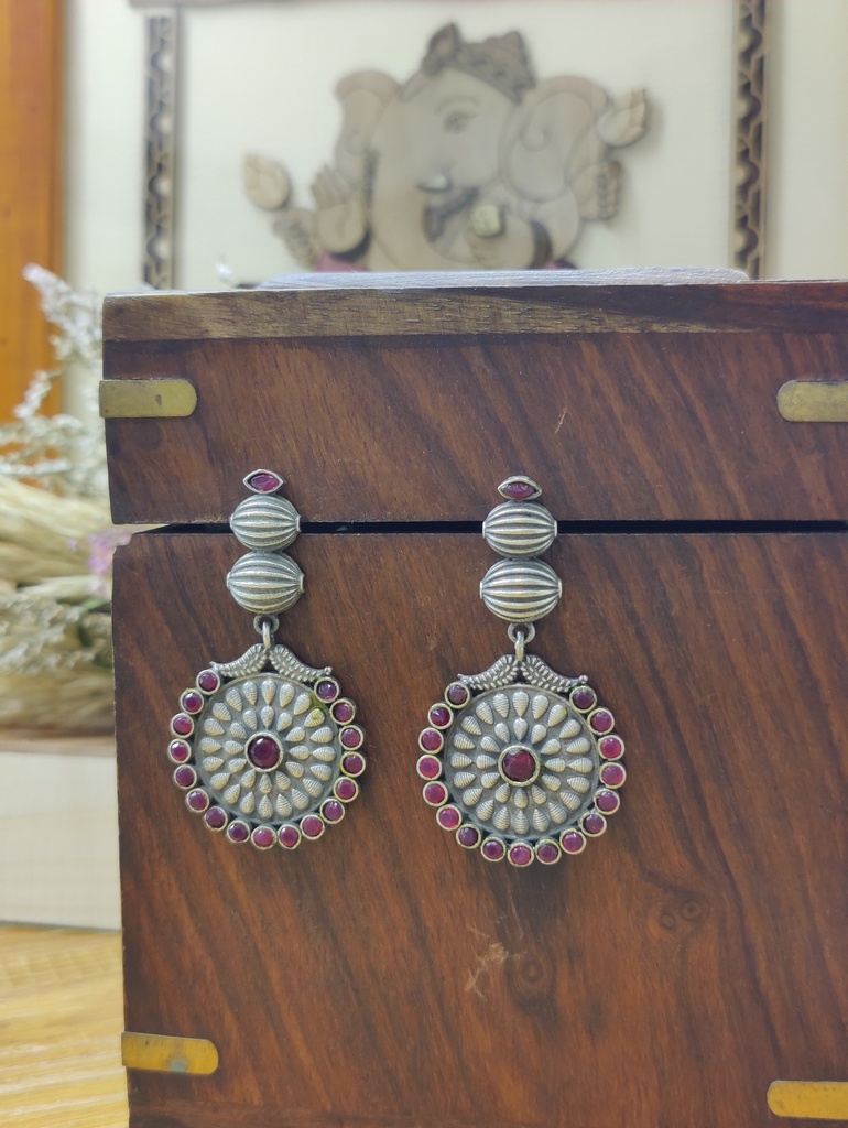 || AADHYA || Silver Look Alike Earring