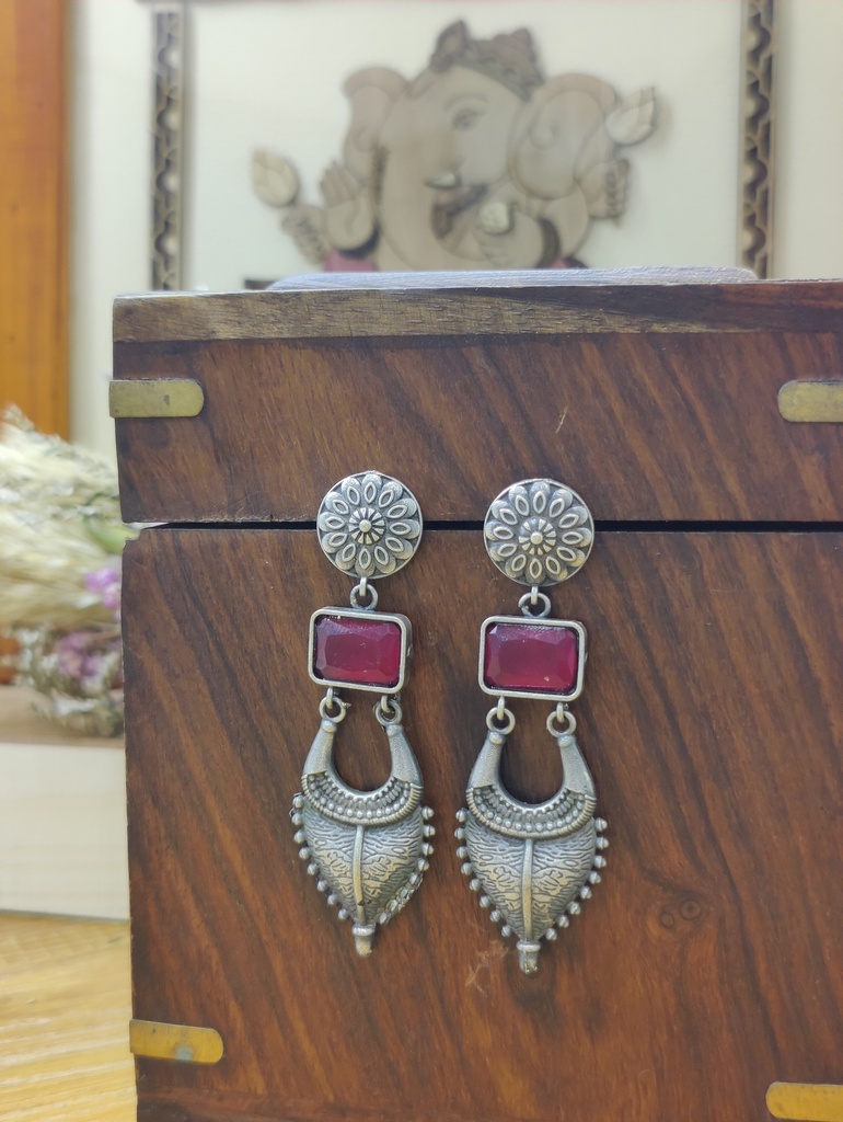 || AGASTI || Silver Look Alike Earring