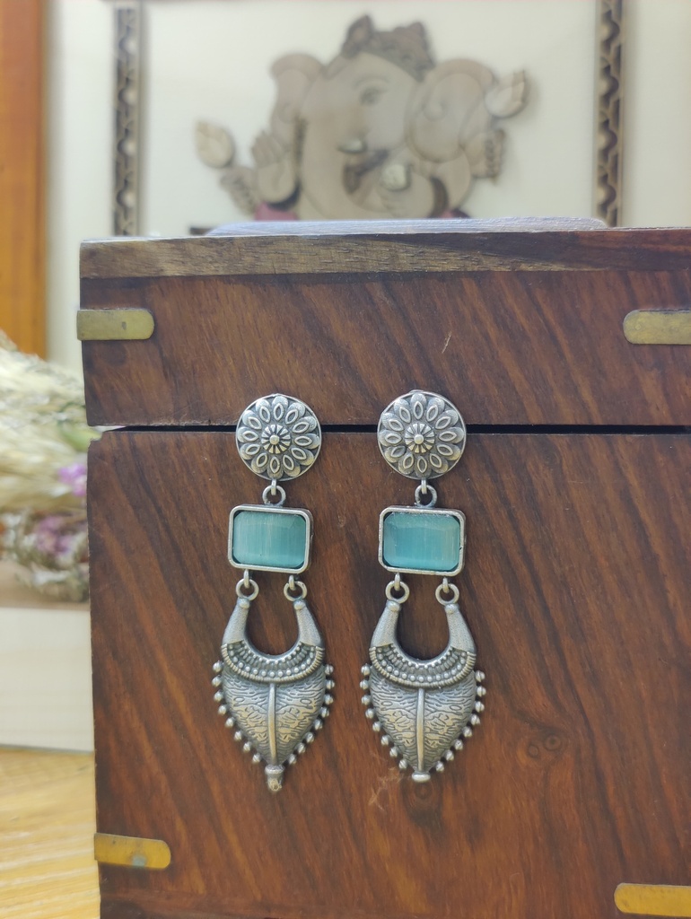 || AGASTI || Silver Look Alike Earring