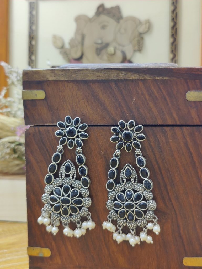 || ANSULA || Silver Look Alike Earring
