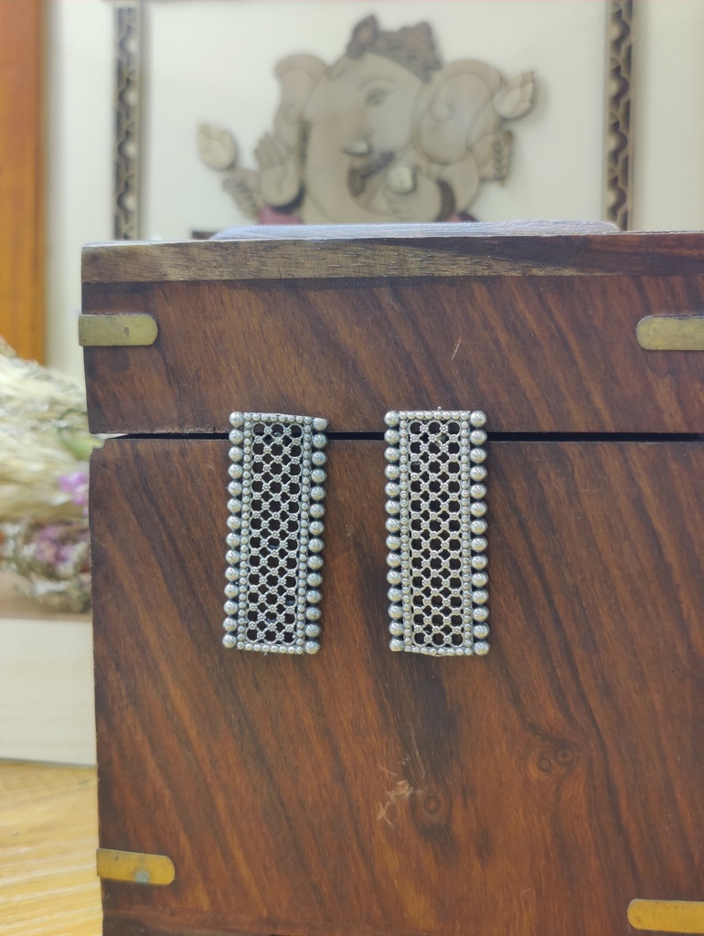 || ANADHA || Silver Look Alike Earring
