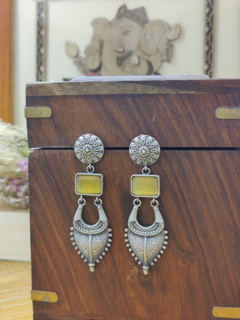 || AGASTI || Silver Look Alike Earring