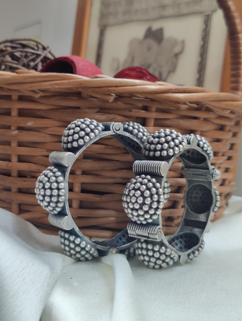 || KRUTVI || Silver Look Alike Kada