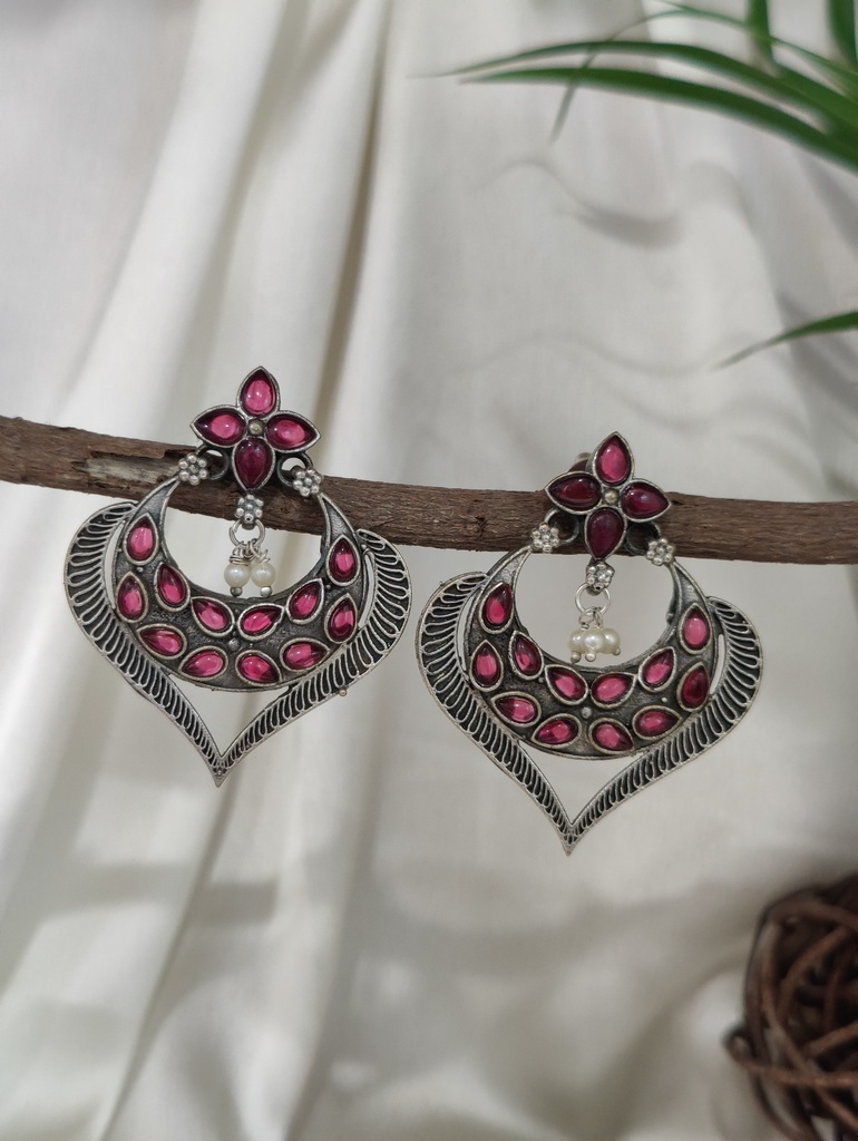 || UTTARA || Silver Look Alike Earring