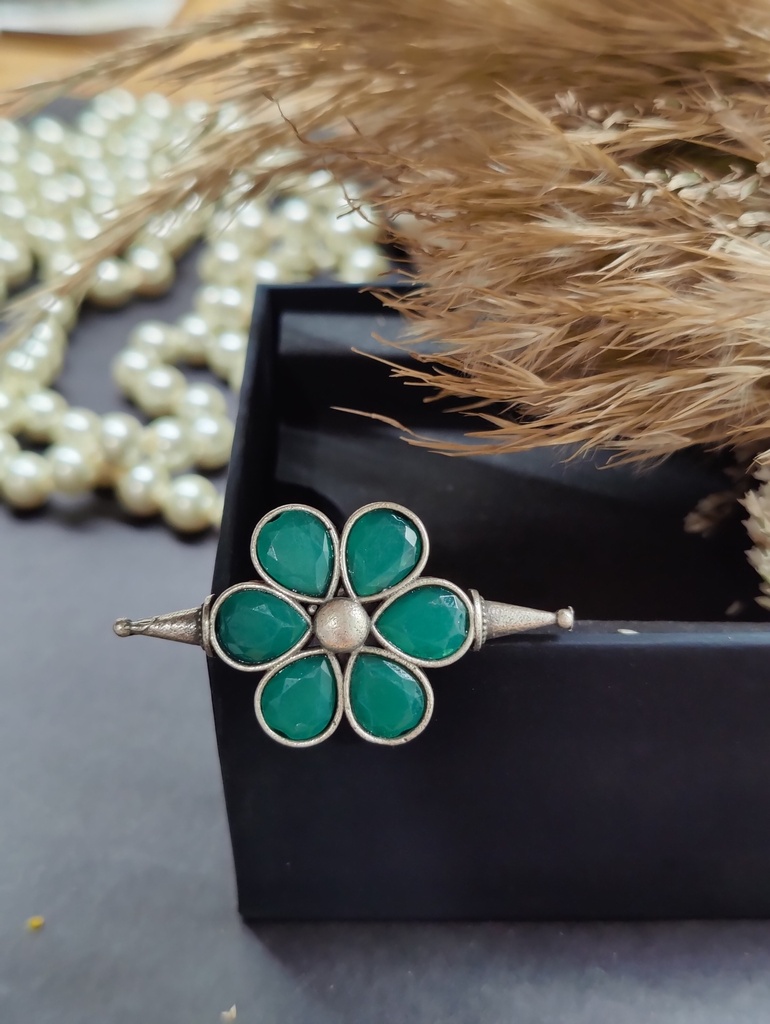 || RANHI || Silver Look Alike Ring