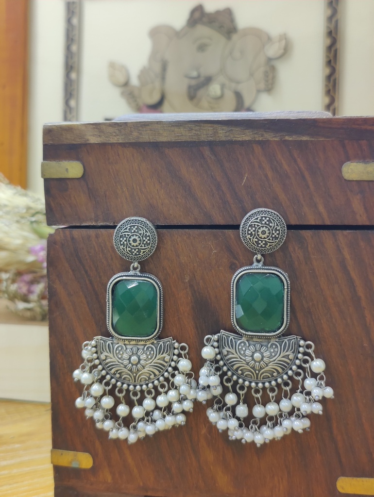 || AJARA || Silver Look Alike Earring