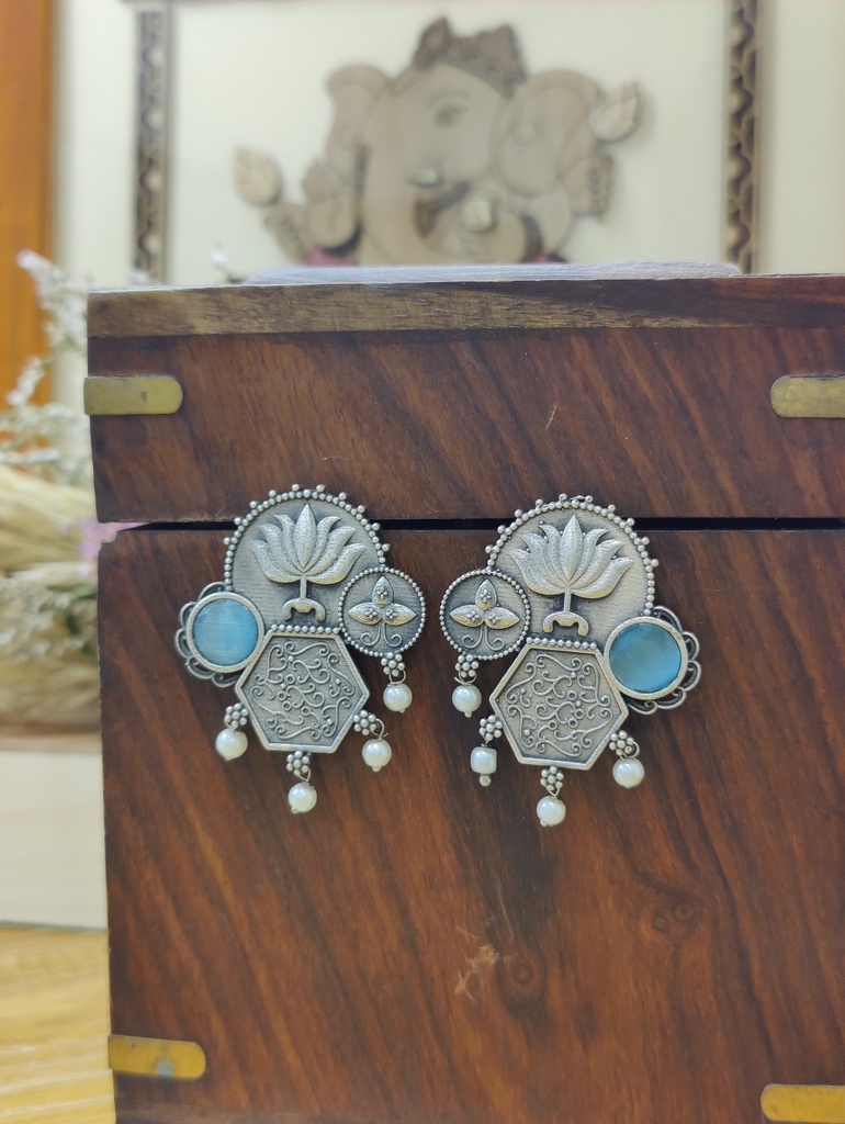 || AKSHRA || Silver Look Alike Earring
