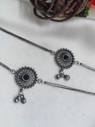 [ANSLA-PLN-0008] || ISTA || Silver Look Alike Anklet