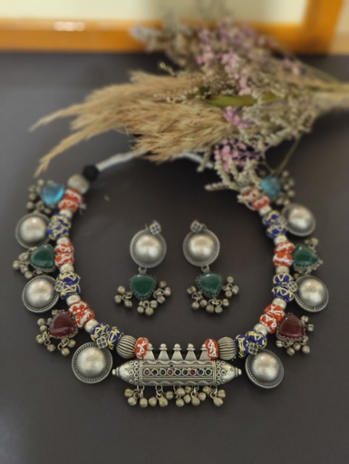 [NSLA-MUL-0008] || NANDAKA || Silver Look Alike Necklace