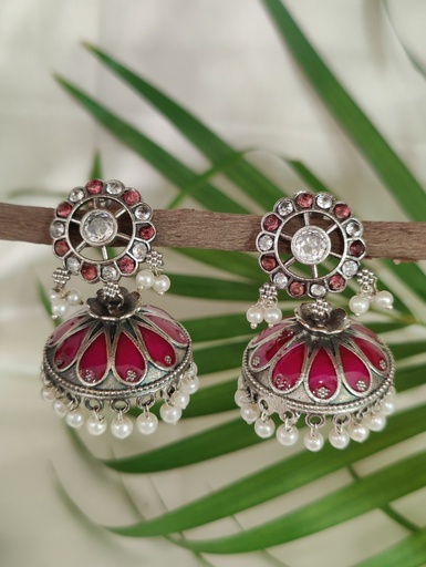 || AAPRI || Silver Look Alike Earring