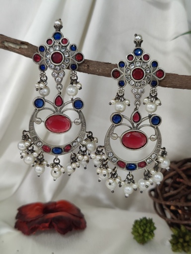 [ESLA-BR-0046] || UTATHYA || Silver Look Alike Earring