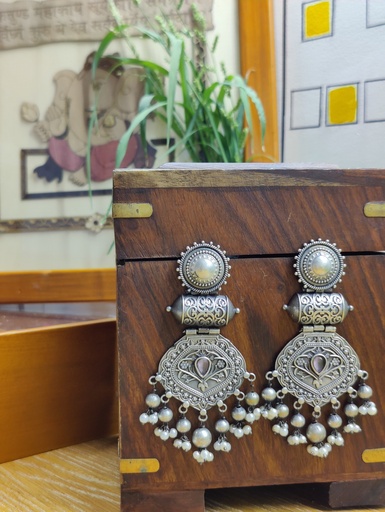 [ESLA_P_0082] || LAKSHYA || Silver Look Alike Earring