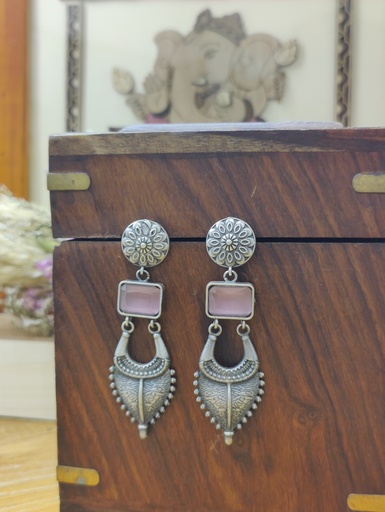 || AGASTI || Silver Look Alike Earring
