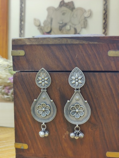 [ESLA-PLN-0017] || AHAMA || Silver Look Alike Earring