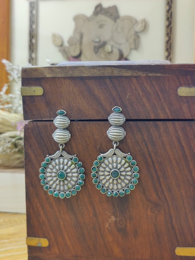 || AADHYA || Silver Look Alike Earring