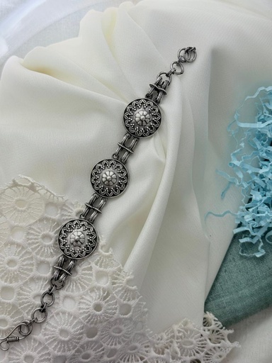 [ANSLA-P-0001] || IJYA || Silver Look Alike Anklet
